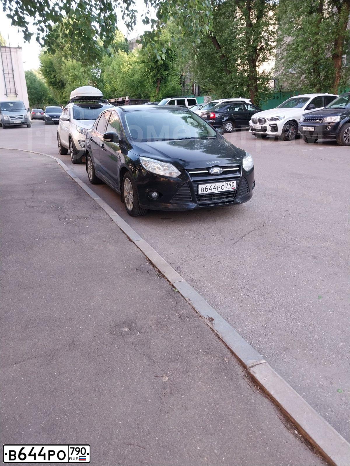 Фото автомобиля FORD FOCUS, 2013 — госномер В001ВВ62. Цвет: ЧЕРНЫЙ
