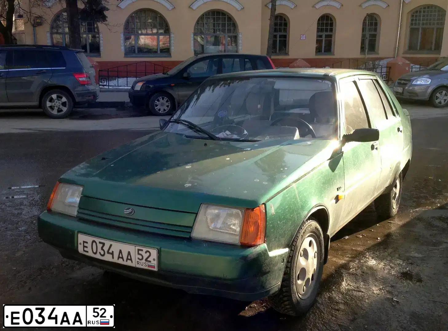 Фото автомобиля ZAZ -1103 SLAVUTA, 2003 — госномер Е034АА52. Цвет: ЗЕЛЕНЫЙ