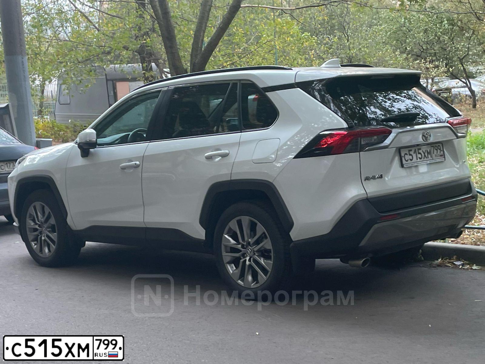 Фото автомобиля TOYOTA ТОЙОТА РАВ 4, 2021 — госномер С515ХМ799. Цвет: Белый