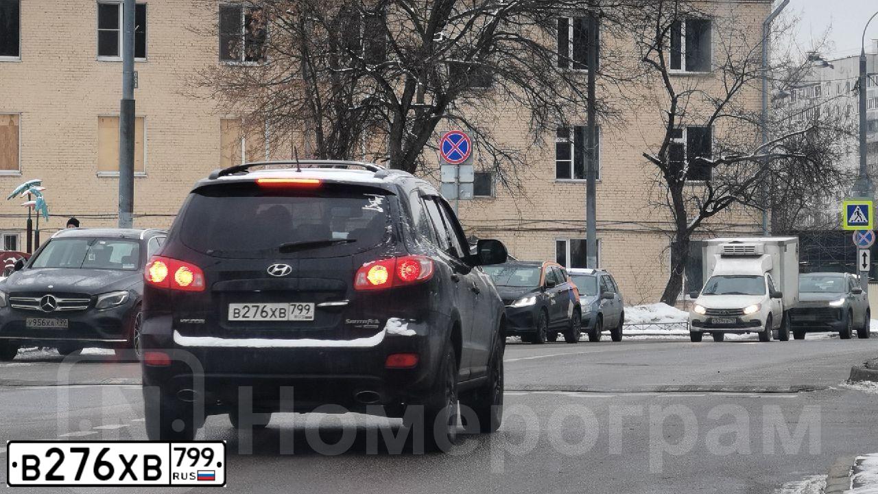 Фото автомобиля ХЕНДЭ САНТА ФЕ 2.7 GLS AT, 2008 — госномер А646РР790. Цвет: ЧЕРНЫЙ