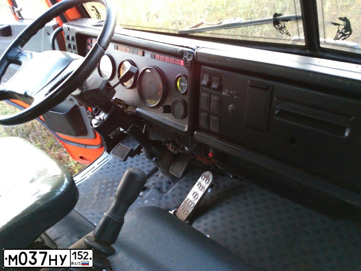 Фото автомобиля KAMAZ 53229 /6X4/, 2007 — госномер М037НУ152. Цвет: ОРАНЖЕВЫЙ