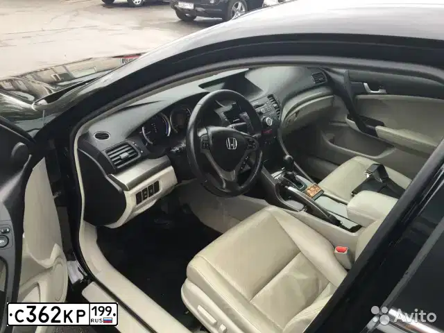 Фото автомобиля LADA 2172 PRIORA, 2009 — госномер О347АУ198. Цвет: Белый