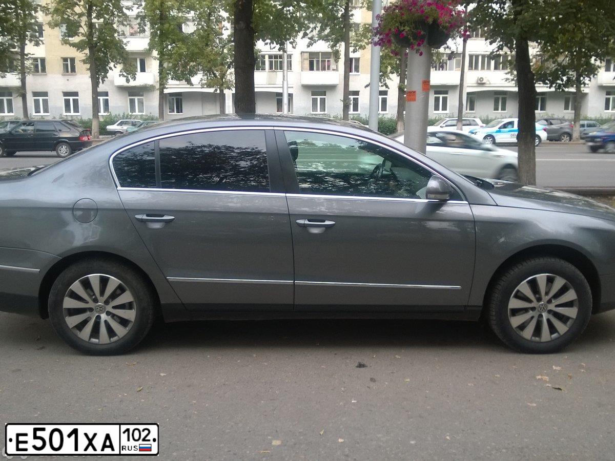 Фото автомобиля VOLKSWAGEN PASSAT, 2007 — госномер А600АТ102. Цвет: Серый