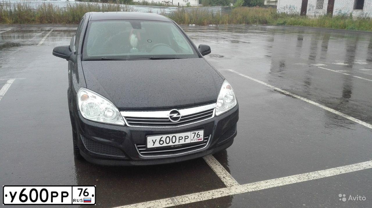 Фото автомобиля TOYOTA CAMRY, 2011 — госномер У600РР76. Цвет: ЧЕРНЫЙ