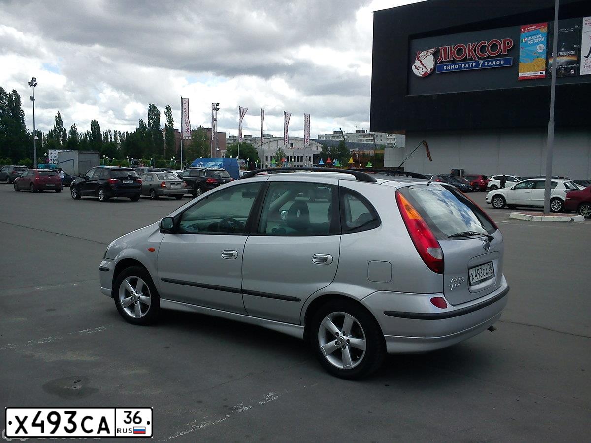 Фото автомобиля NISSAN ALMERA TINO, 2001 — госномер Е488УХ763. Цвет: СЕРЕБРИСТЫЙ