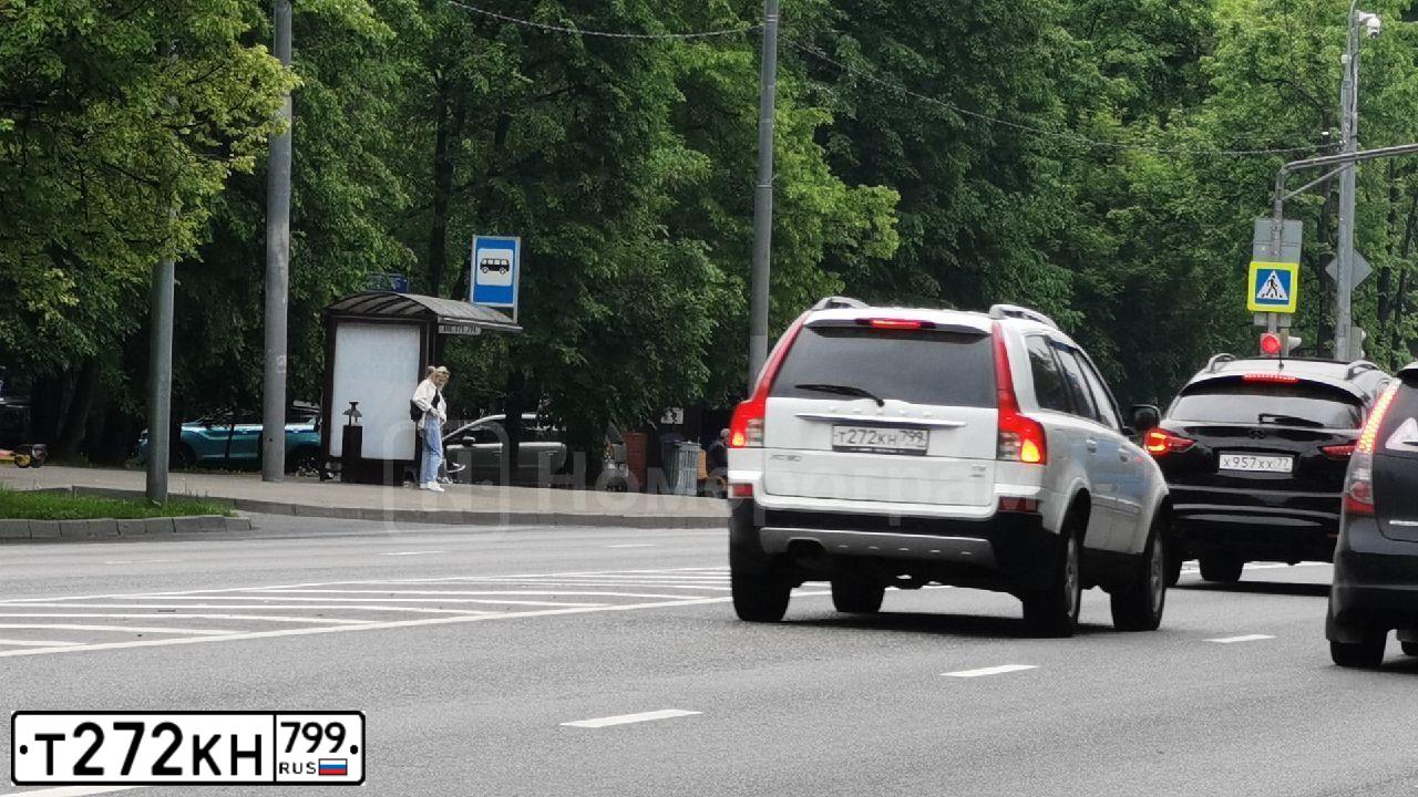 Фото автомобиля VOLVO XC90, 2011 — госномер Т272КН799