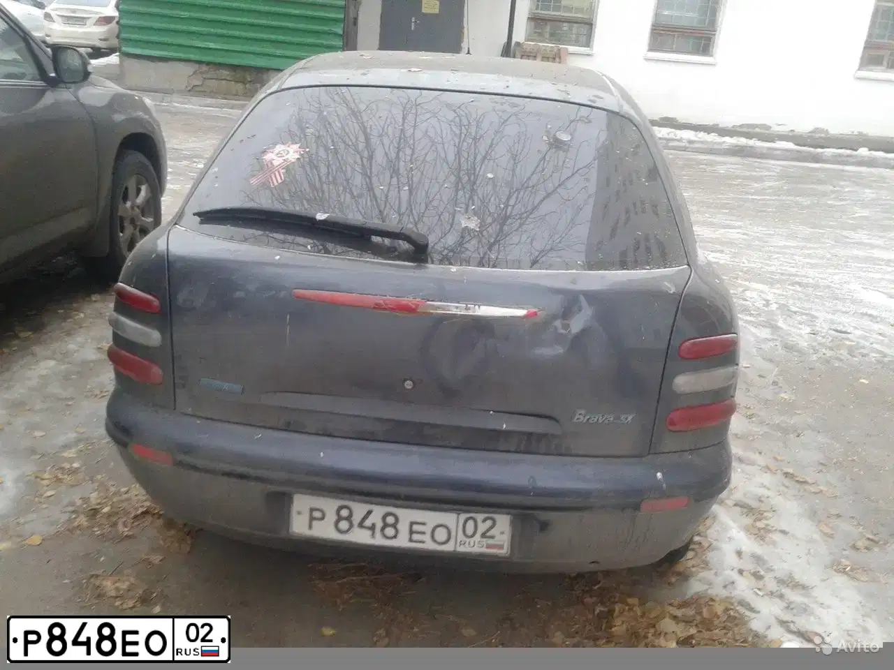 Фото автомобиля FIAT BRAVA / BRAVO, 1999 — госномер Р848ЕО02. Цвет: ФИОЛЕТОВЫЙ