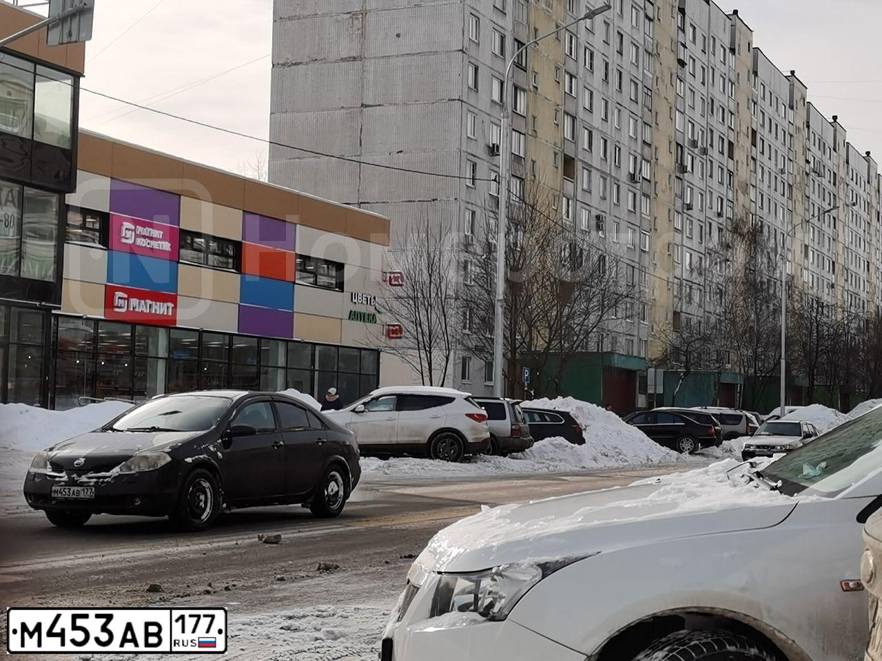 Фото автомобиля NISSAN PRIMERA, 2005 — госномер М453АВ177. Цвет: ЧЕРНЫЙ