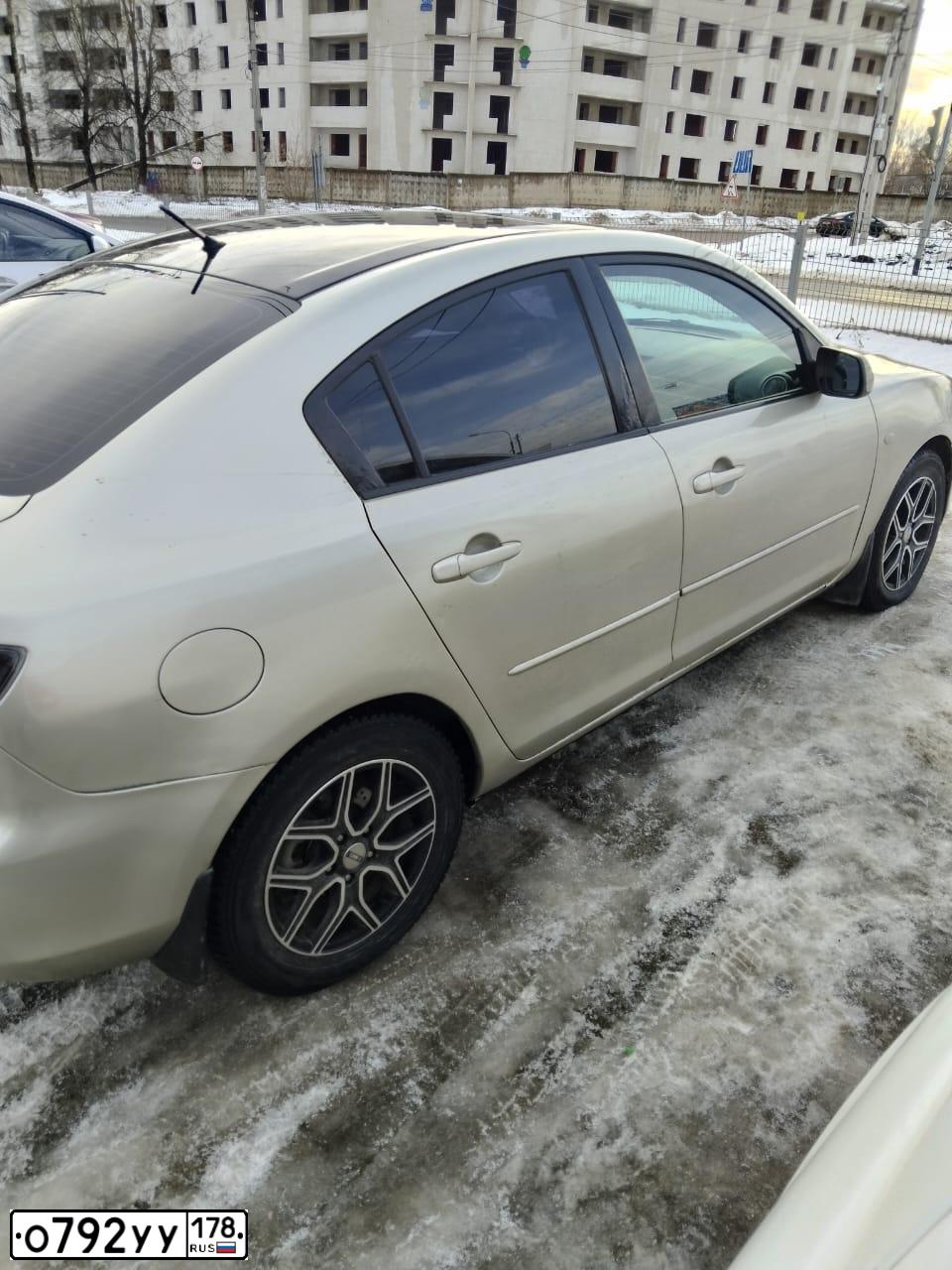 Фото автомобиля МАЗДА 3, 2006 — госномер Р322ОС46. Цвет: СЕРО-ЗОЛОТИСТЫЙ