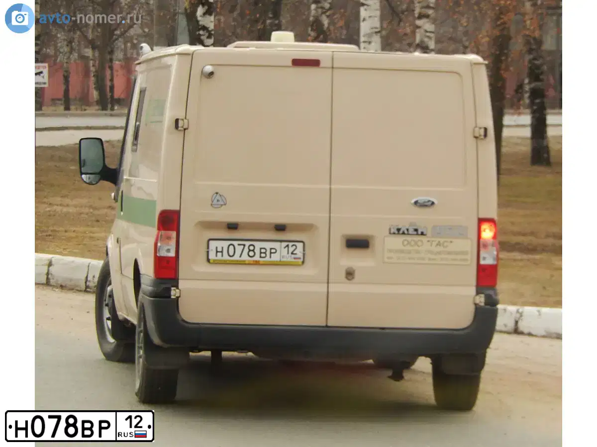Фото автомобиля FORD TRANSIT, 2013 — госномер Е783РХ702