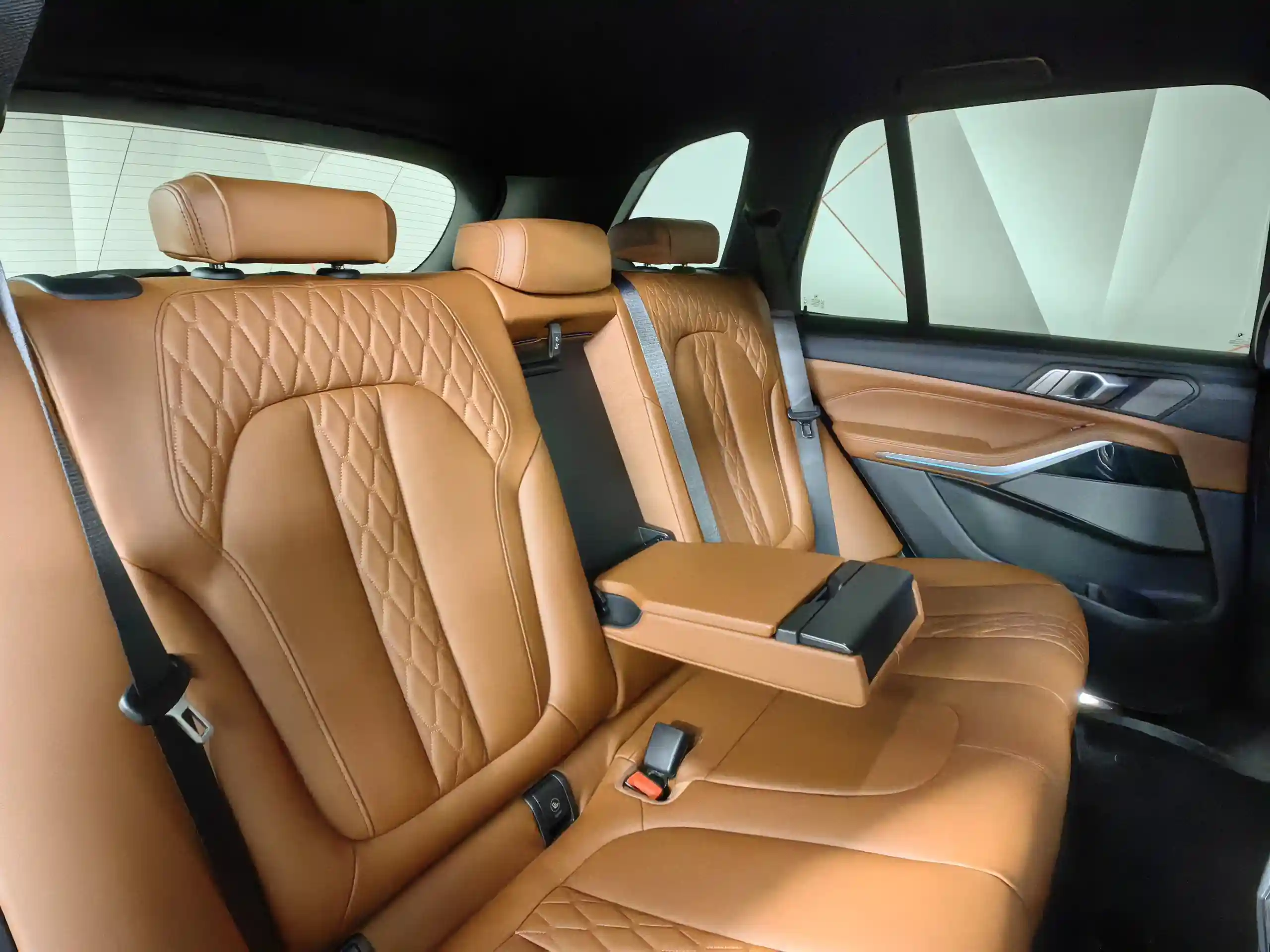 Фото автомобиля BMW X5, 2007 — госномер Е777СУ177. Цвет: ЧЕРНЫЙ