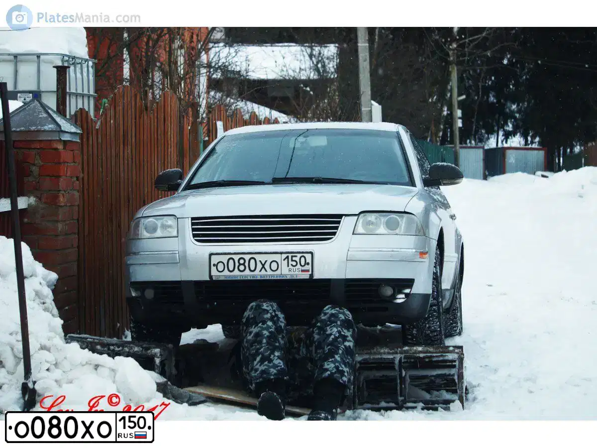 Фото автомобиля LADA 2106, 1991 — госномер О080ХО150. Цвет: ЧЕРНЫЙ