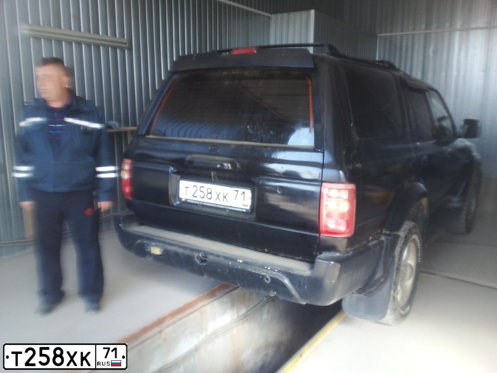 Фото автомобиля GREAT WALL SAFE, 2008 — госномер С150ЕВ50. Цвет: ЧЕРНЫЙ
