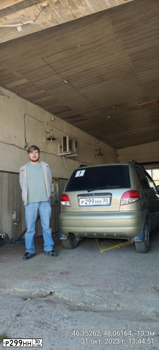 Фото автомобиля DAEWOO MATIZ, 2007 — госномер Р299НН30. Цвет: Золотисто-бежевый