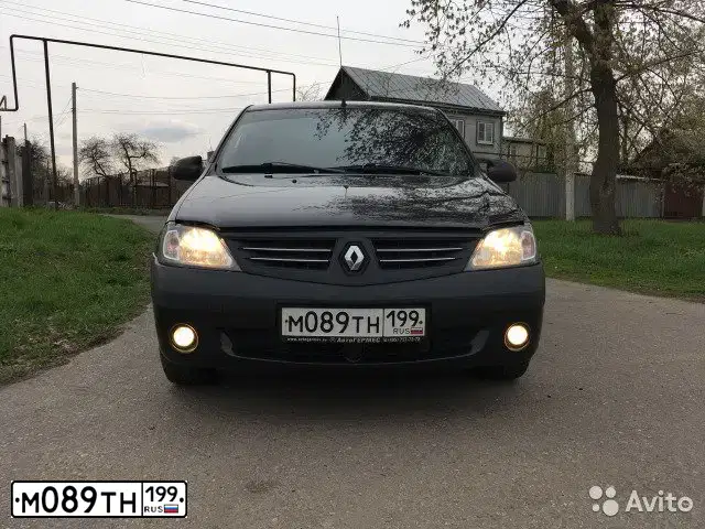 Фото автомобиля RENAULT LOGAN, 2009 — госномер Н686УЕ46. Цвет: ЧЕРНЫЙ