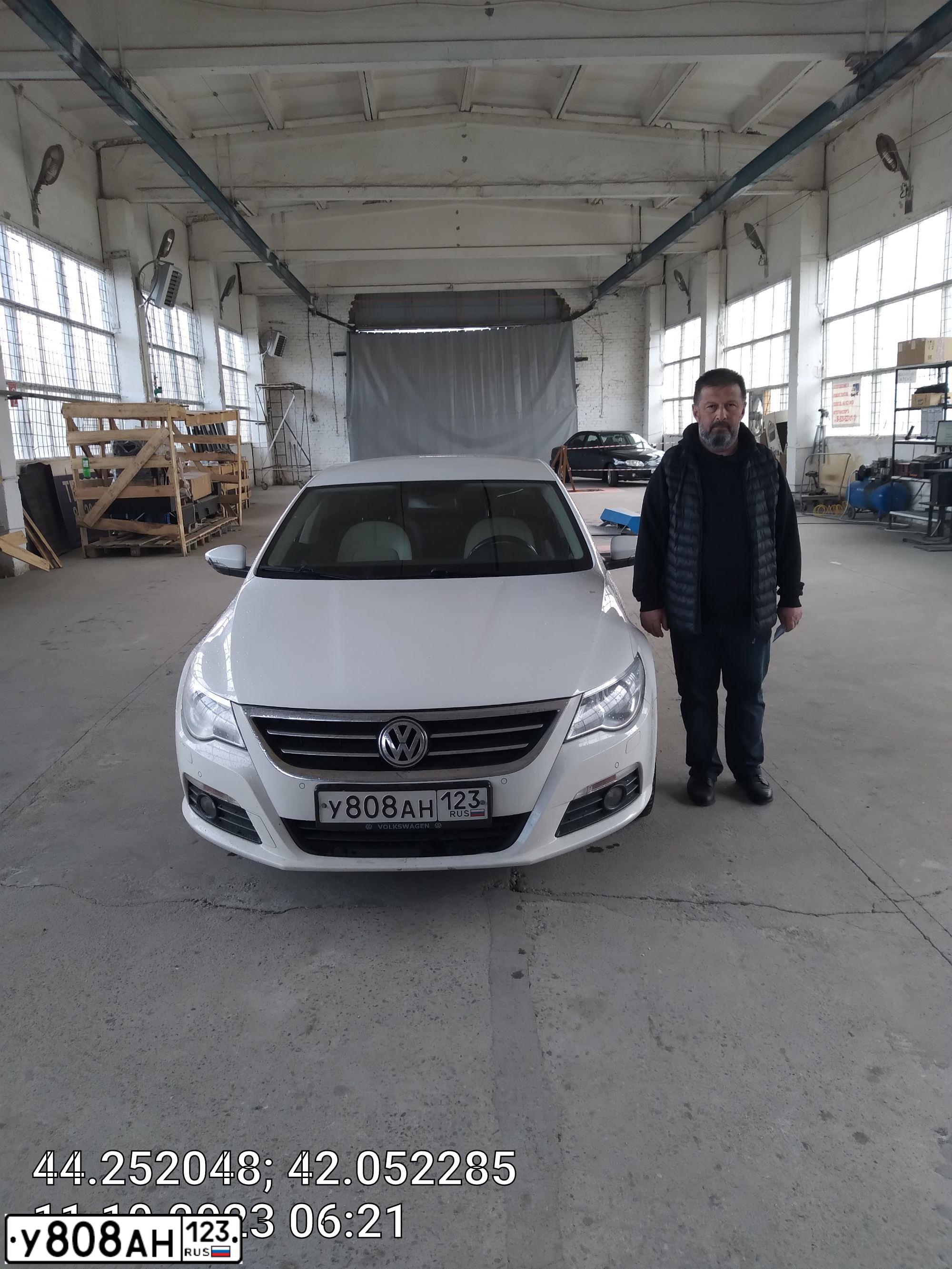 Фото автомобиля VOLKSWAGEN JETTA, 2012 — госномер М380ЕХ82. Цвет: Белый