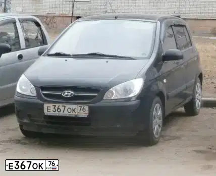 Фото автомобиля HYUNDAI GETZ, 2008 — госномер Е367ОК76. Цвет: ЧЕРНЫЙ