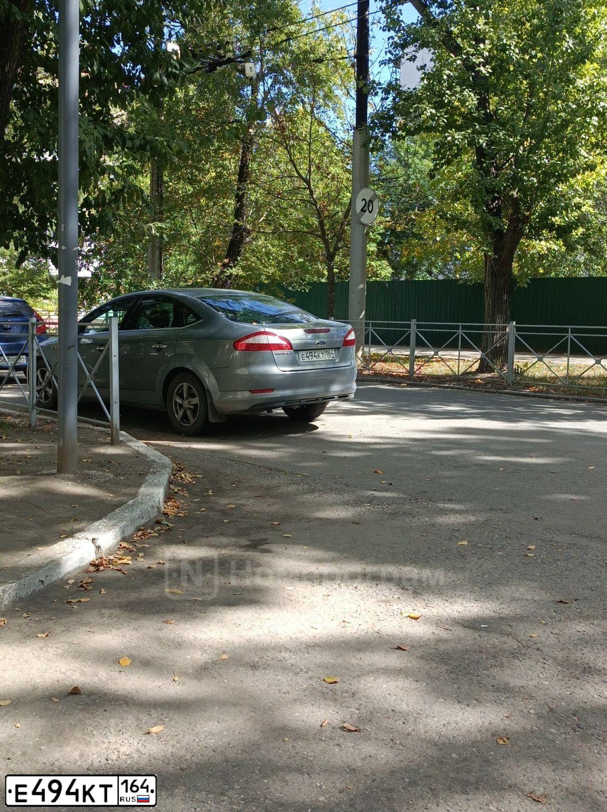 Фото автомобиля FORD MONDEO, 2007 — госномер К121РС64. Цвет: СЕРЫЙ