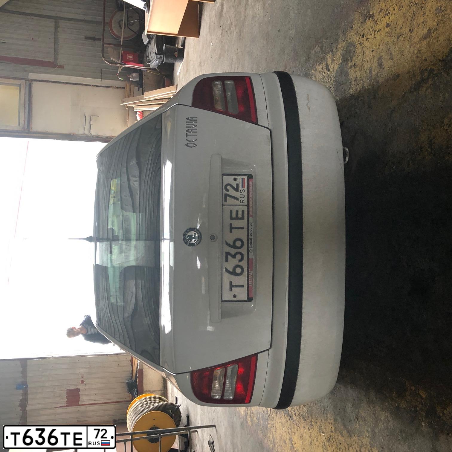 Фото автомобиля SKODA OCTAVIA, 2007 — госномер Т636ТЕ72. Цвет: Белый