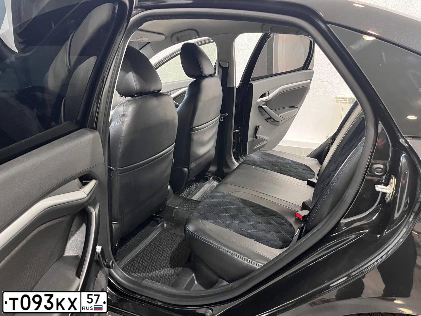 Фото автомобиля LADA VESTA, 2017 — госномер С759МХ57. Цвет: ЧЕРНЫЙ