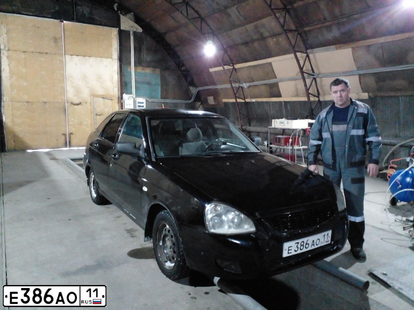 Фото автомобиля LADA PRIORA, 2011 — госномер Р099ТТ11