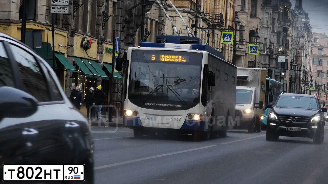 Фото автомобиля LADA 2114 SAMARA, 2003 — госномер К688ВР716. Цвет: Темно-зеленый