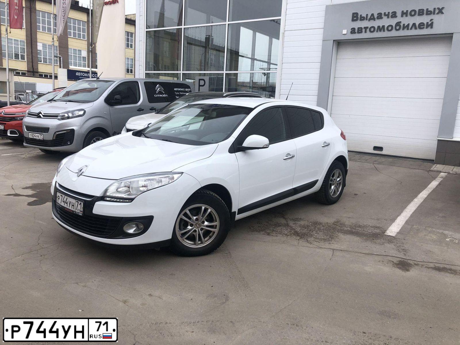 Фото автомобиля RENAULT MEGANE, 2013 — госномер Е857СВ57