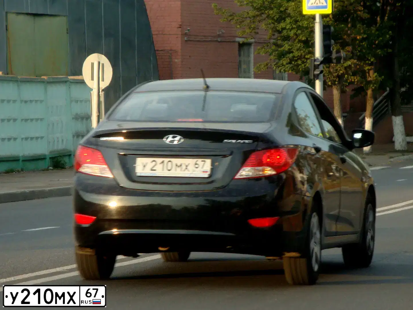 Фото автомобиля HYUNDAI SOLARIS, 2011 — госномер У210МХ67. Цвет: ЧЕРНЫЙ