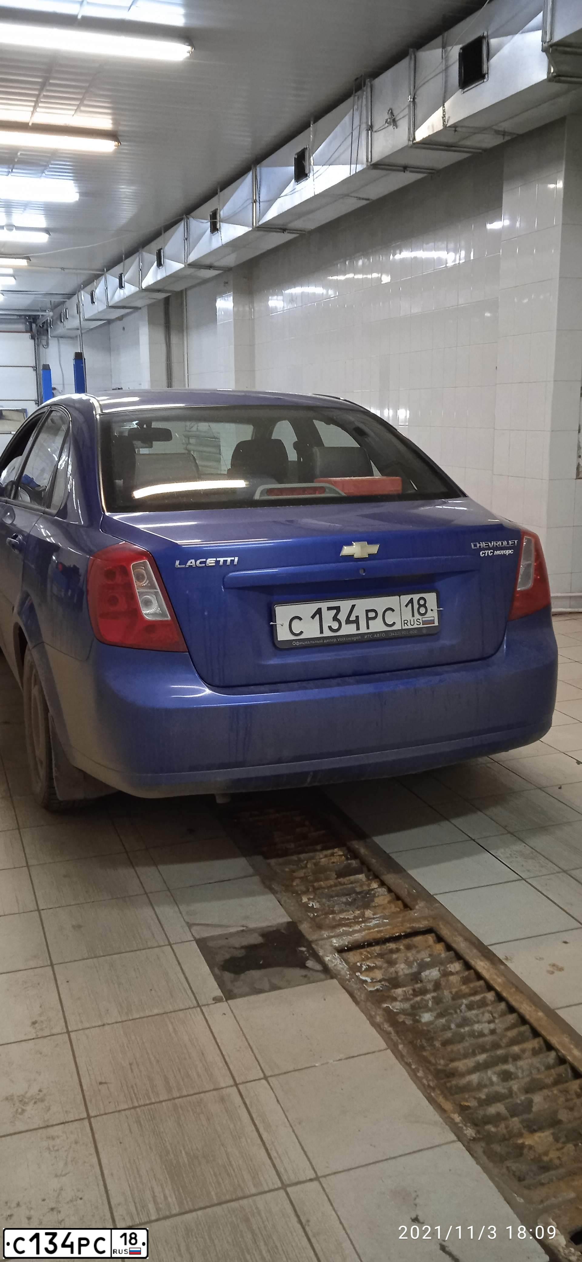 Фото автомобиля CHEVROLET Lacetti, 2007 — госномер С134РС18