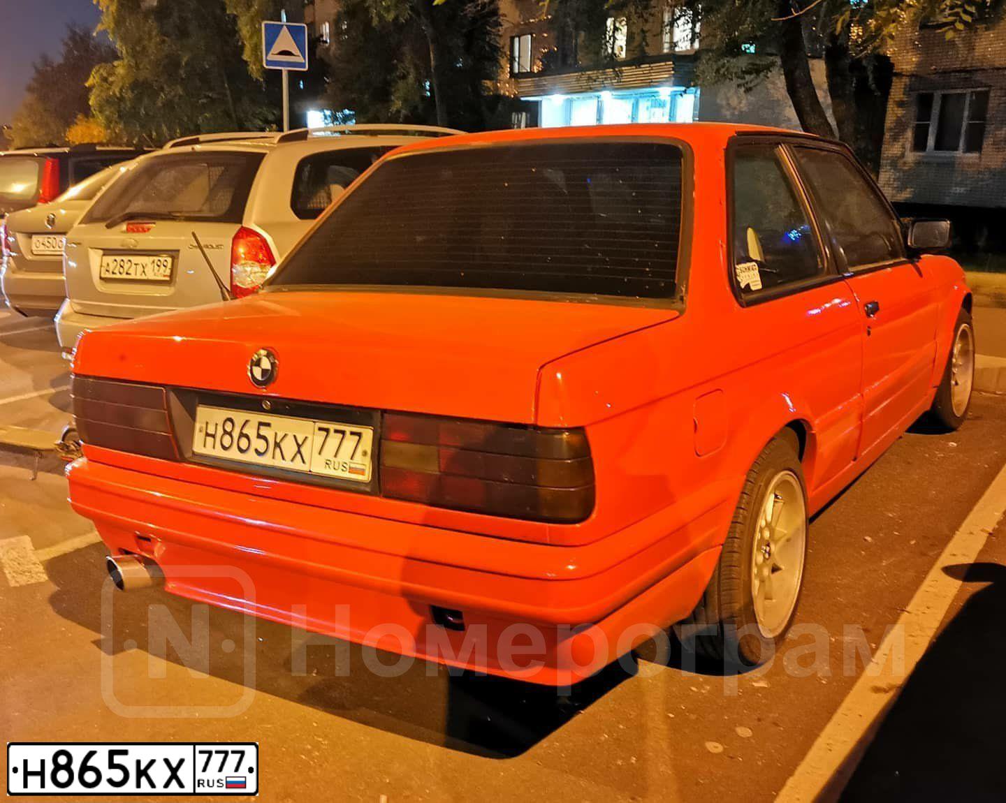 Фото автомобиля БМВ 316, 1991 — госномер У302ТУ71. Цвет: Красный