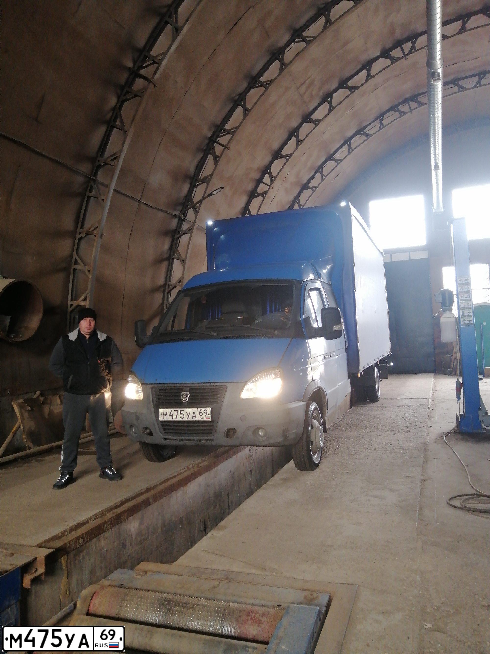 Фото автомобиля GAZ Z 3302 GAZEL, 2011 — госномер М475УА69. Цвет: синий