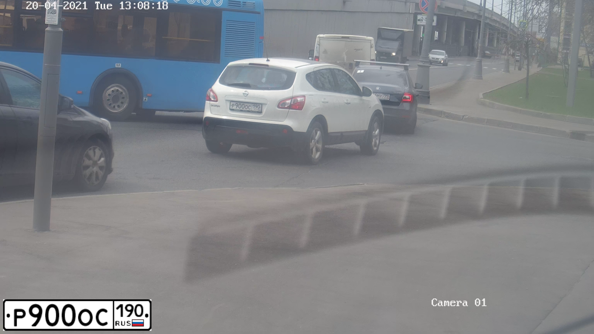 Фото автомобиля NISSAN QASHQAI, 2011 — госномер Р900ОС190. Цвет: БЕЛЫЙ