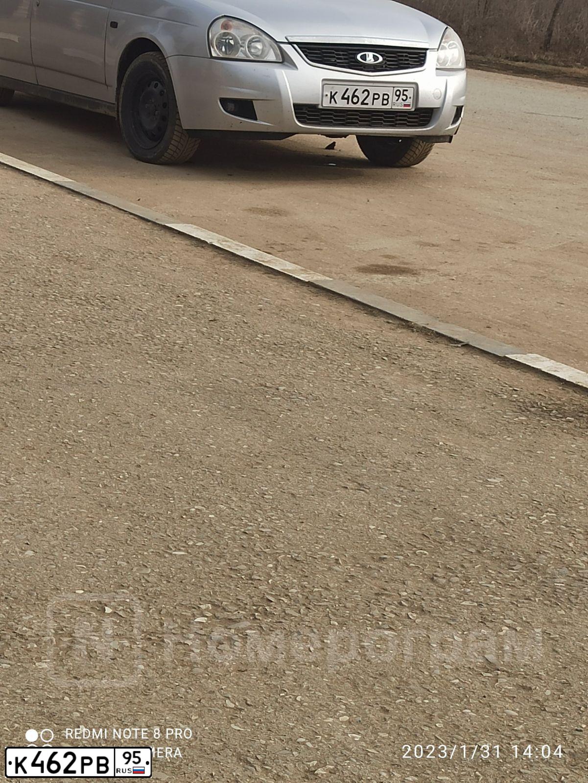 Фото автомобиля LADA PRIORA, 2013 — госномер Х565ХЕ05. Цвет: СВЕТЛО-СЕРЕБРИСТЫЙ МЕТАЛЛ