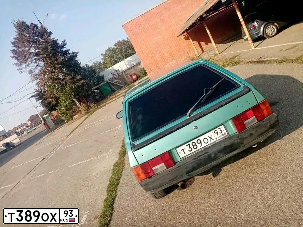 Фото автомобиля LADA 2109 SAMARA, 2003 — госномер Н696НУ82. Цвет: СЕРЕБРИСТО-СЕРО-ЗЕЛЕНЫЙ