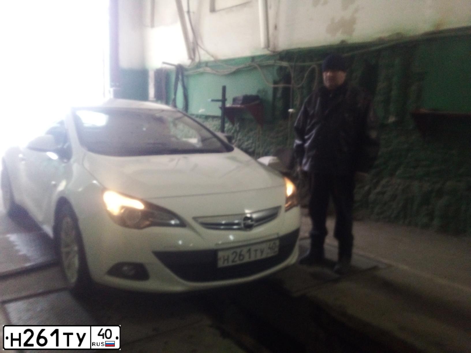 Фото автомобиля OPEL ASTRA GTC, 2013 — госномер У123ОТ71