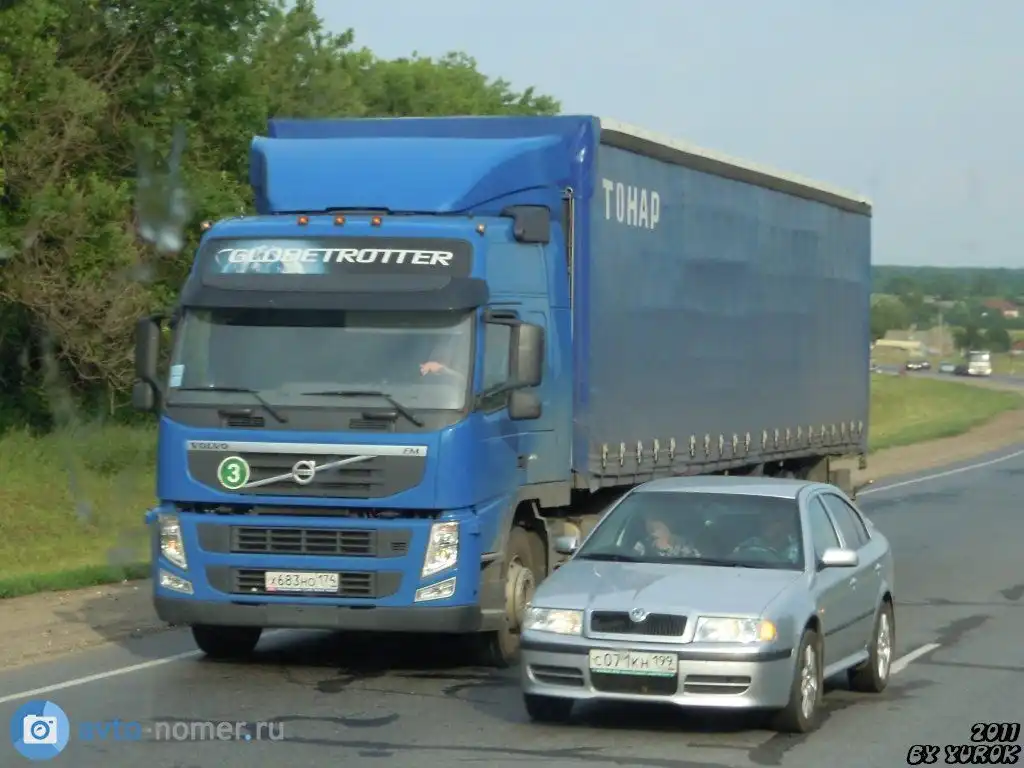 Фото автомобиля SKODA OCTAVIA, 2008 — госномер С071КН199. Цвет: СЕРЕБРИСТЫЙ