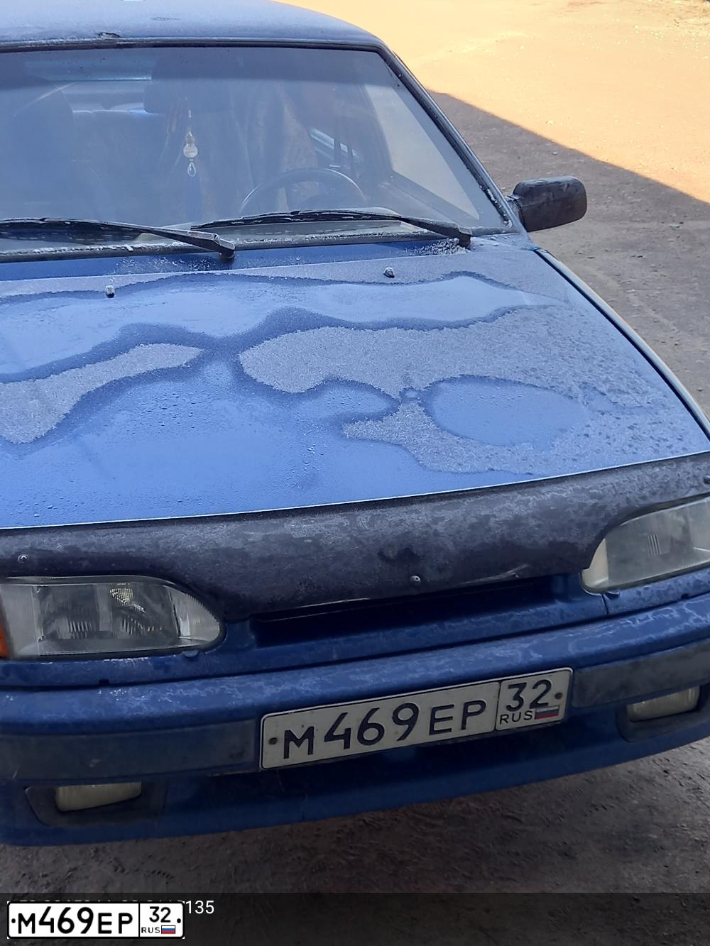 Фото автомобиля LADA 2115 SAMARA, 2005 — госномер М469ЕР32. Цвет: ТЕМНО-СИНИЙ