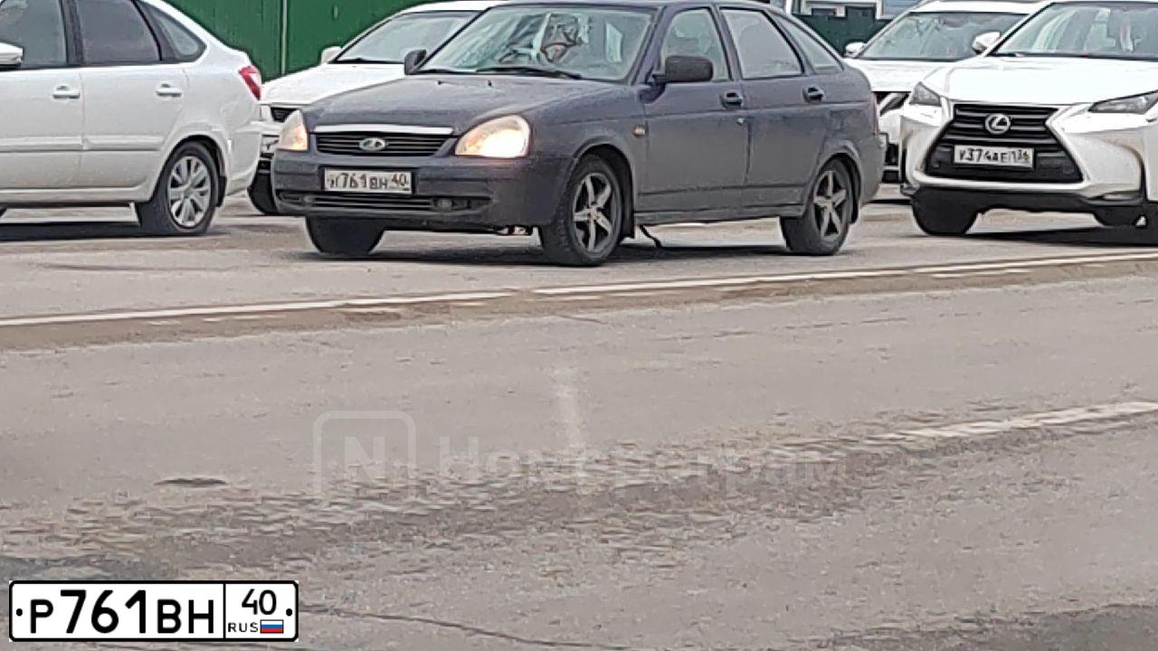 Фото автомобиля CHEVROLET TRAILBLAZER, 2007 — госномер Р761ВН40. Цвет: СЕРЕБРИСТЫЙ