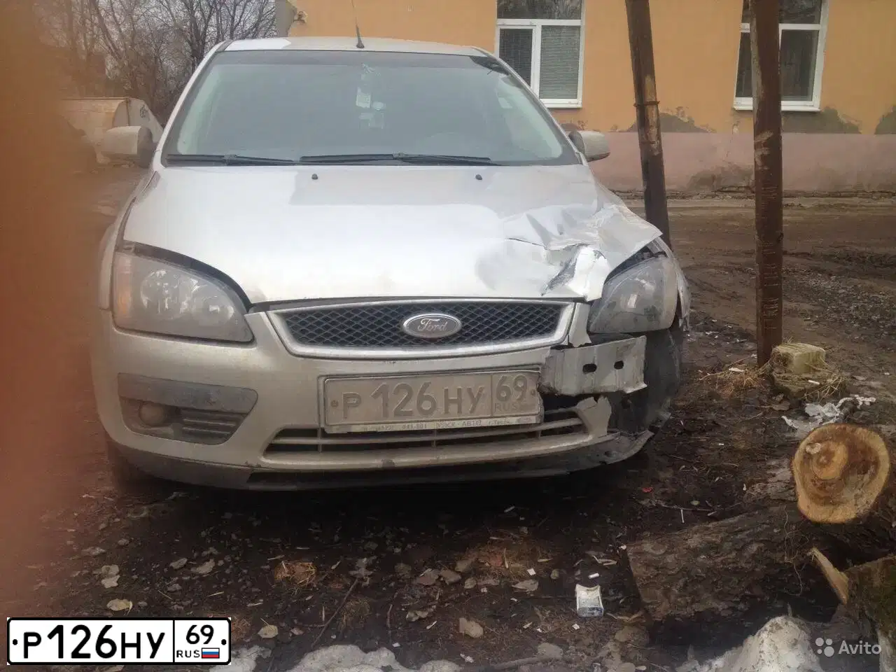 Фото автомобиля FORD FOCUS, 2006 — госномер Р126НУ69. Цвет: серебристый