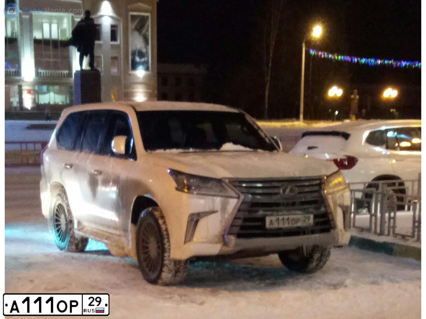 Фото автомобиля LEXUS LX, 2018 — госномер М893ТВ33. Цвет: Белый