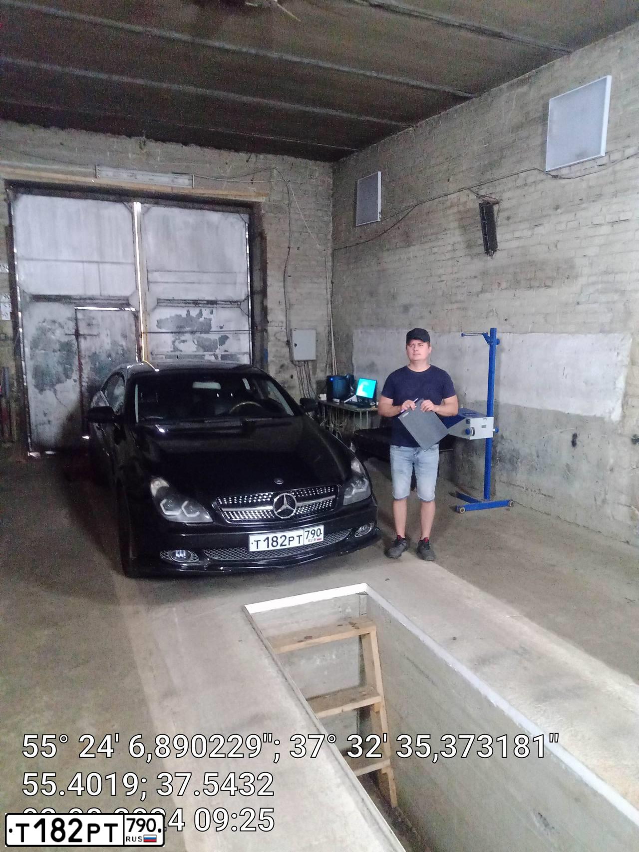 Фото автомобиля MERCEDES-BENZ CLS350, 2008 — госномер О979ОУ71. Цвет: ЧЕРНЫЙ