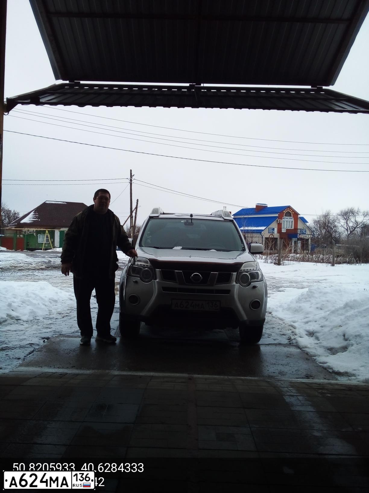 Фото автомобиля NISSAN X-TRAIL, 2010 — госномер А624МА136. Цвет: СЕРЕБРИСТЫЙ