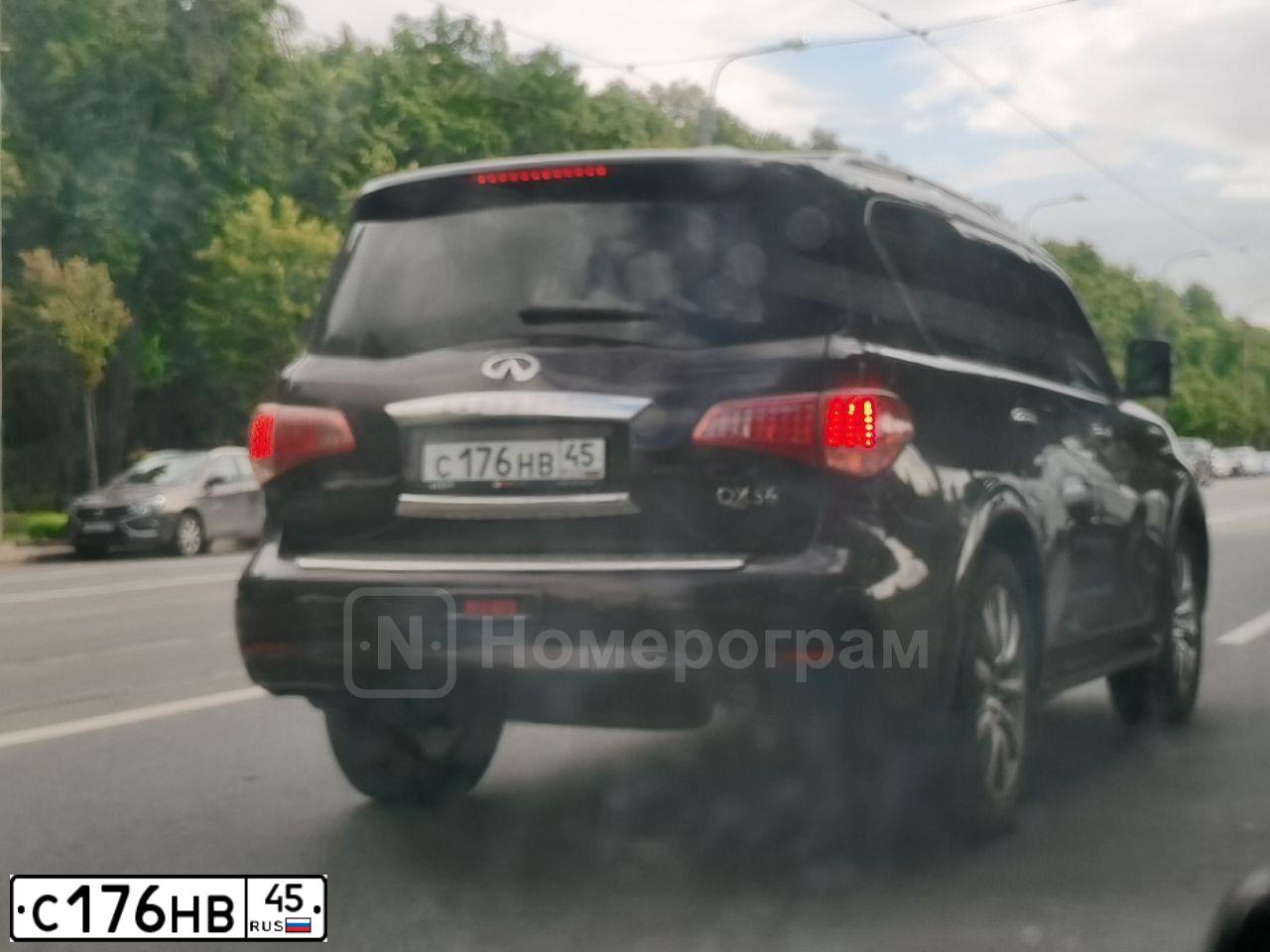 Фото автомобиля INFINITI QX80 /QX56/, 2011 — госномер С176НВ45. Цвет: ТЕМНО-БОРДОВЫЙ