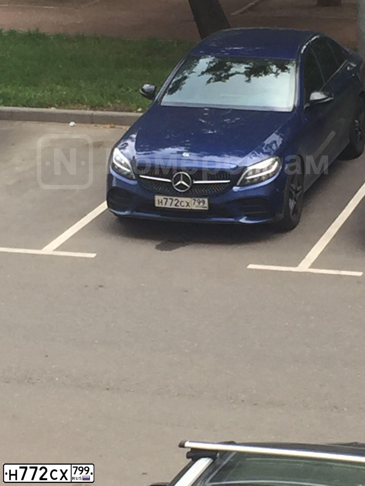 Фото автомобиля MERCEDES C-KLASSE, 2020 — госномер Н772СХ799. Цвет: синий