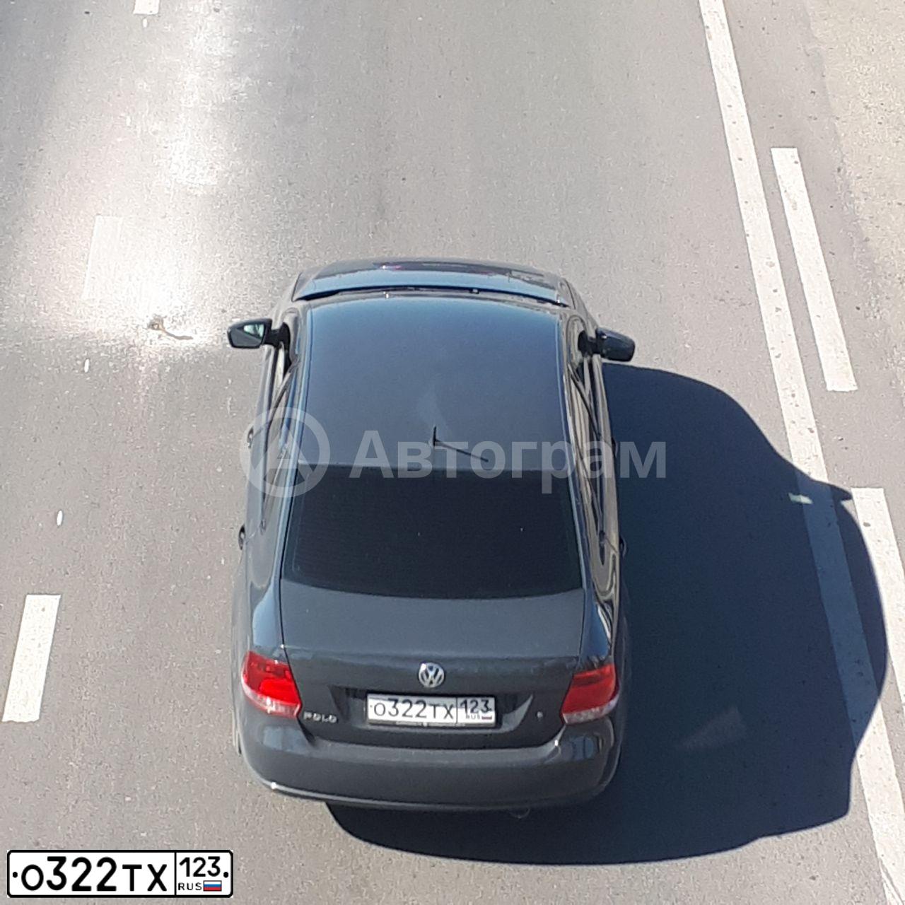 Фото автомобиля VOLKSWAGEN POLO, 2013 — госномер О322ТХ123. Цвет: СЕРЫЙ