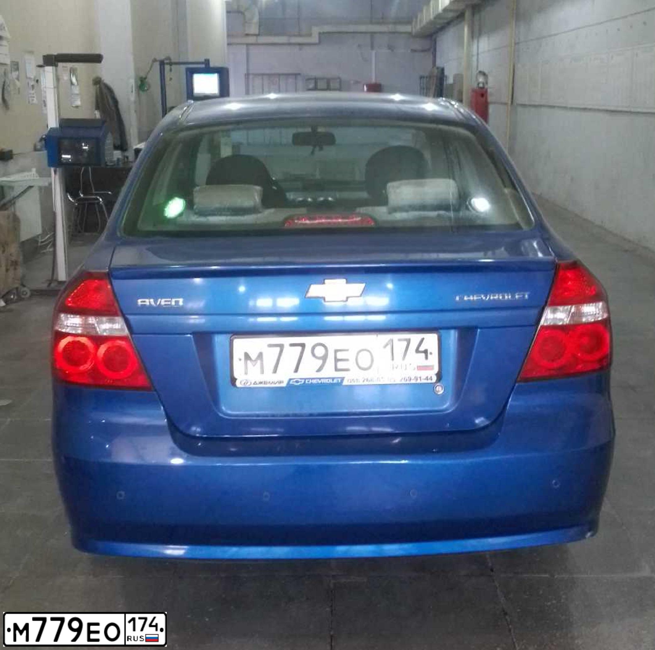 Фото автомобиля CHEVROLET AVEO, 2008 — госномер М779ЕО174. Цвет: СИНИЙ