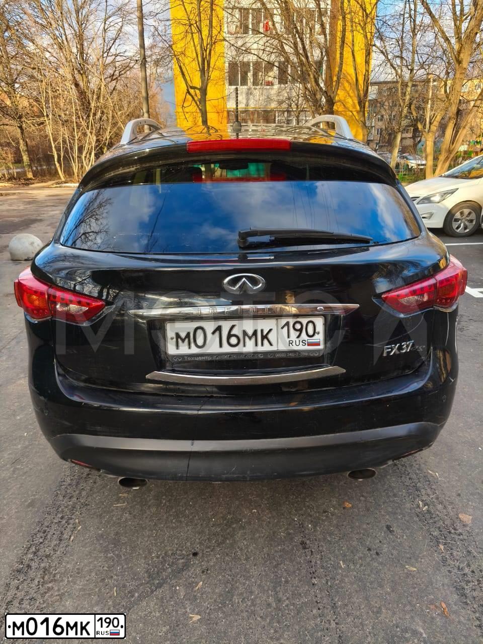 Фото автомобиля MERCEDES E-KLASSE, 2010 — госномер М099УМ799. Цвет: СЕРЕБРИСТЫЙ