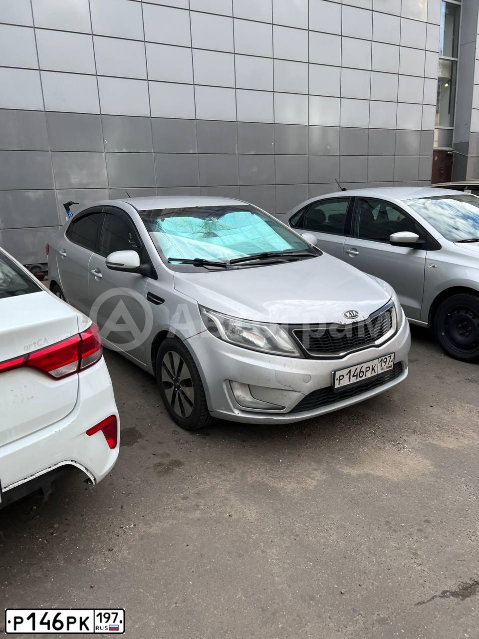 Фото автомобиля KIA RIO, 2011 — госномер М691РЕ67. Цвет: Серебристый