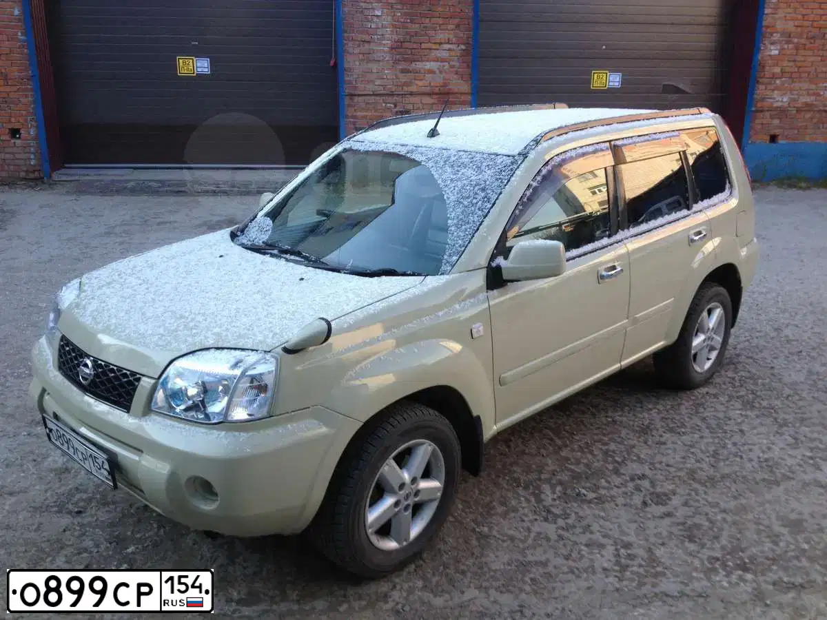 Фото автомобиля NISSAN X-TRAIL, 2003 — госномер М185АУ174