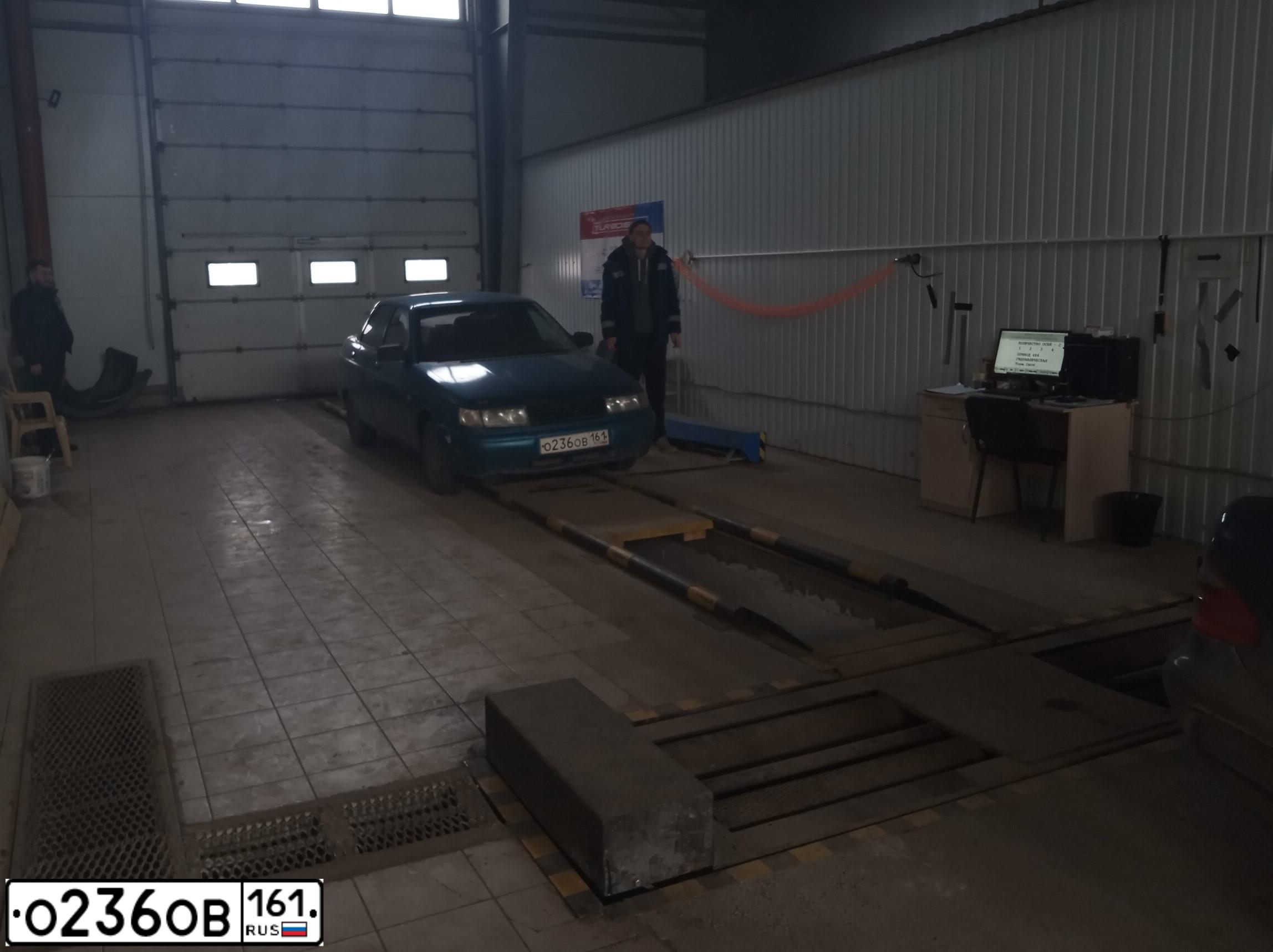 Фото автомобиля LADA 2110, 2000 — госномер В141ОР761. Цвет: сине-зеленый
